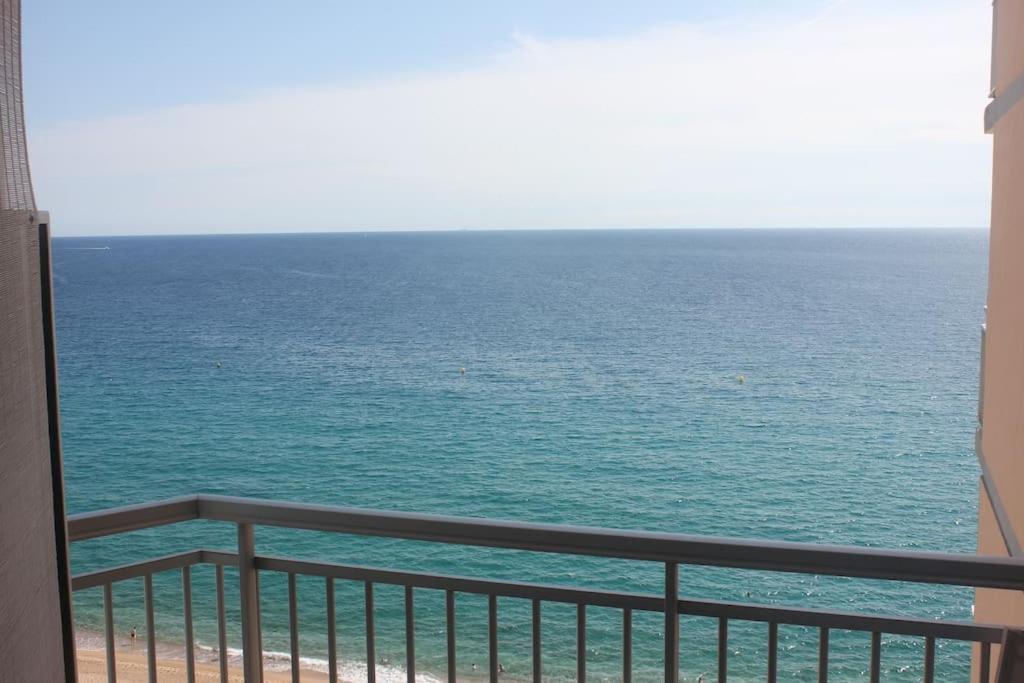Apartamento Primera Linea De Mar Platja d'Aro Exteriör bild